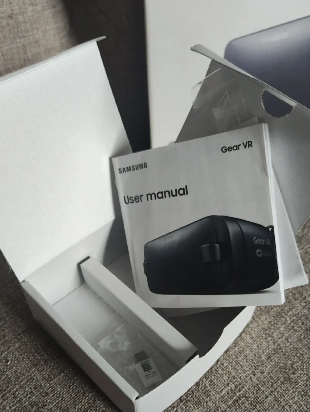Samsung Gear VR Headset in Black
